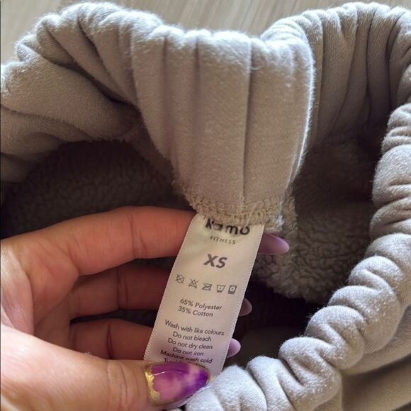 High waisted Gray Joggers Sweatpants - Picture 3 of 3